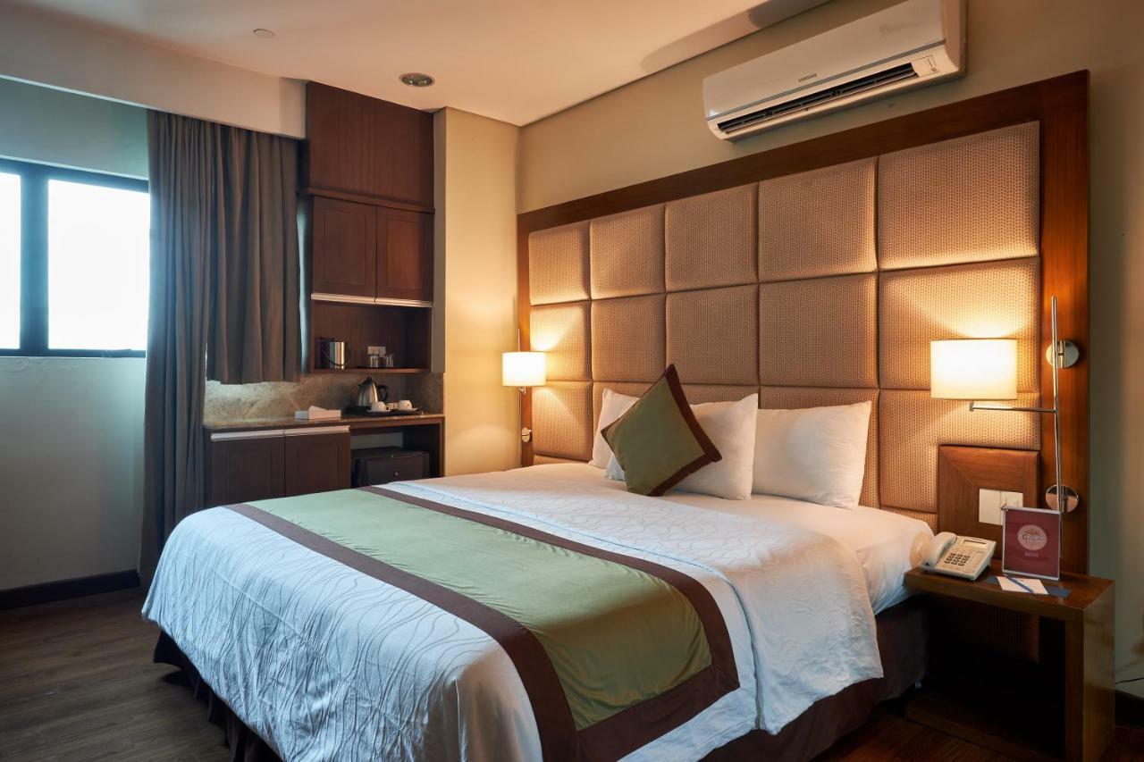 Santomas Suites Santo Tomas Exterior photo